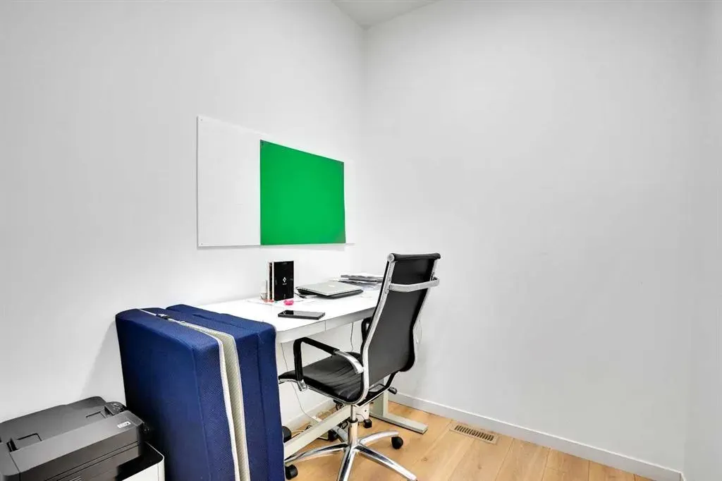 1517 Bayview Point SW