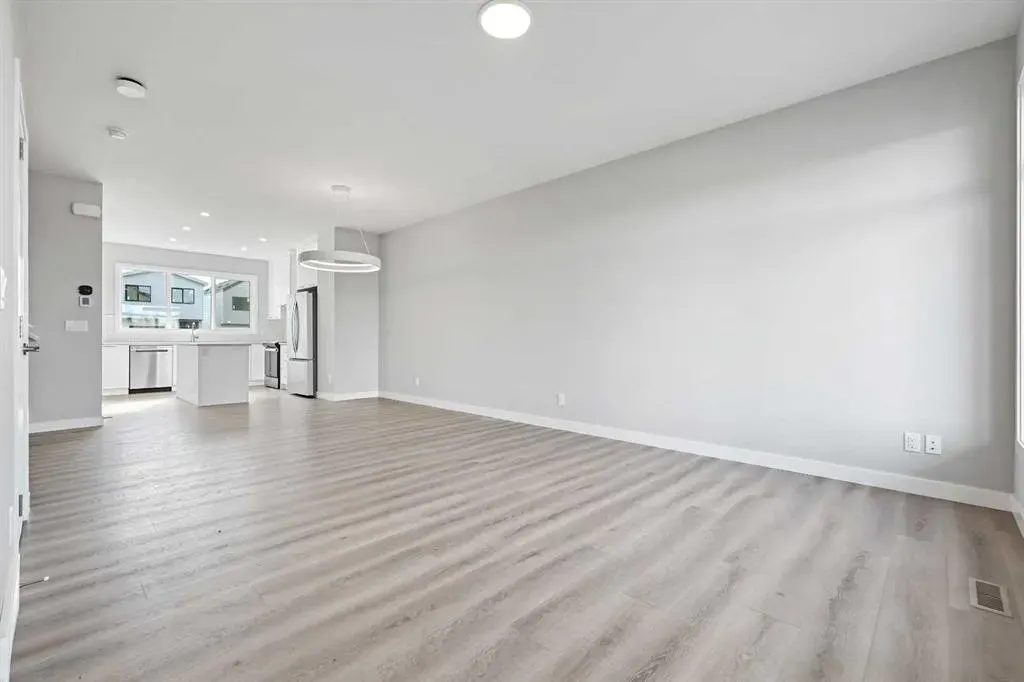 7019 Rangeview Avenue SE