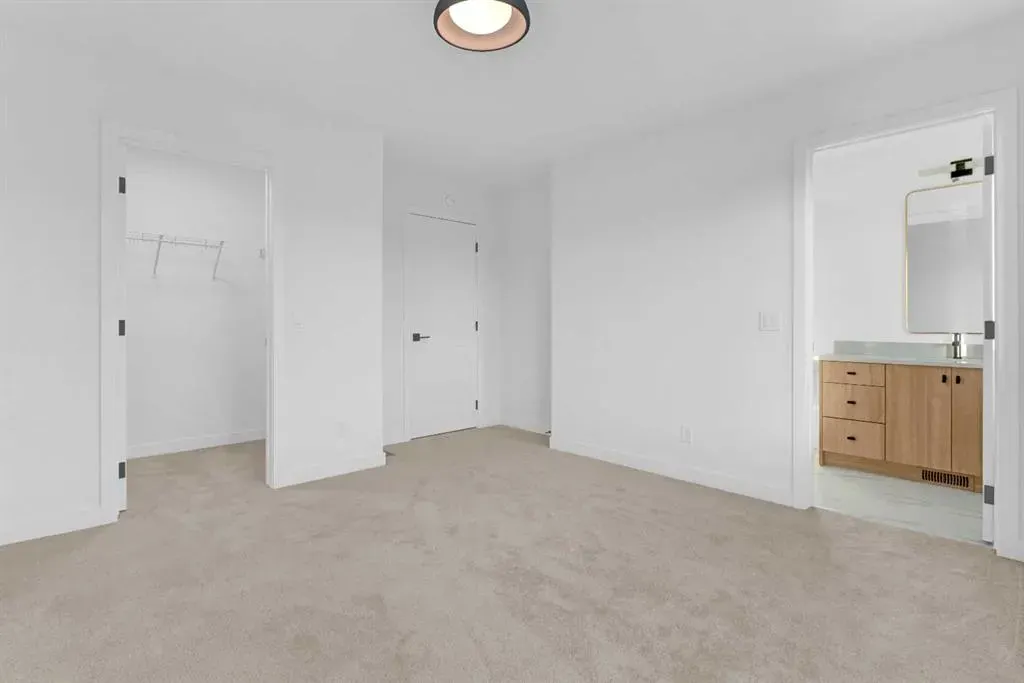 164 Cobblestone Gate SW