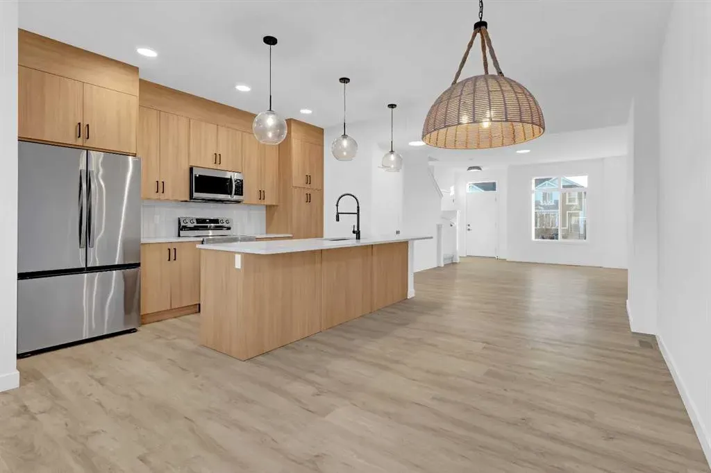 164 Cobblestone Gate SW