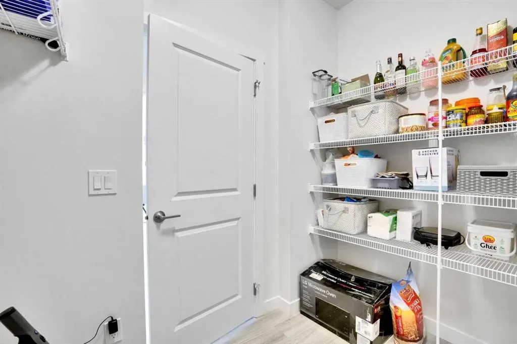 1457 Bayview Point SW