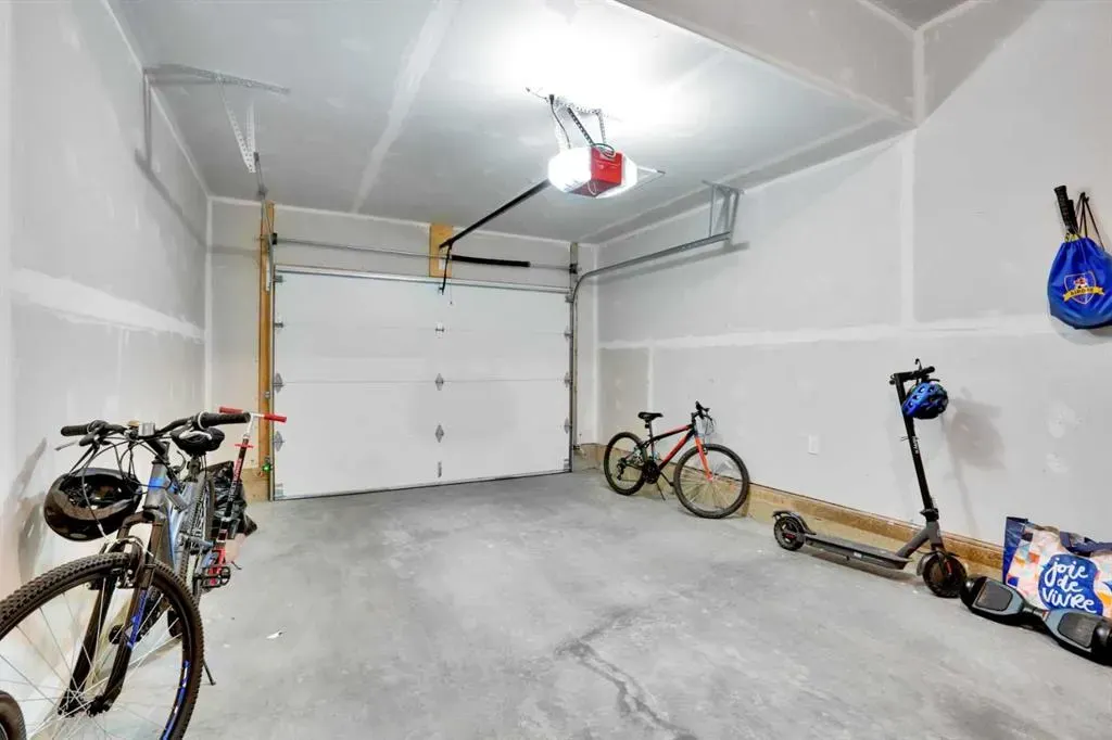 1457 Bayview Point SW