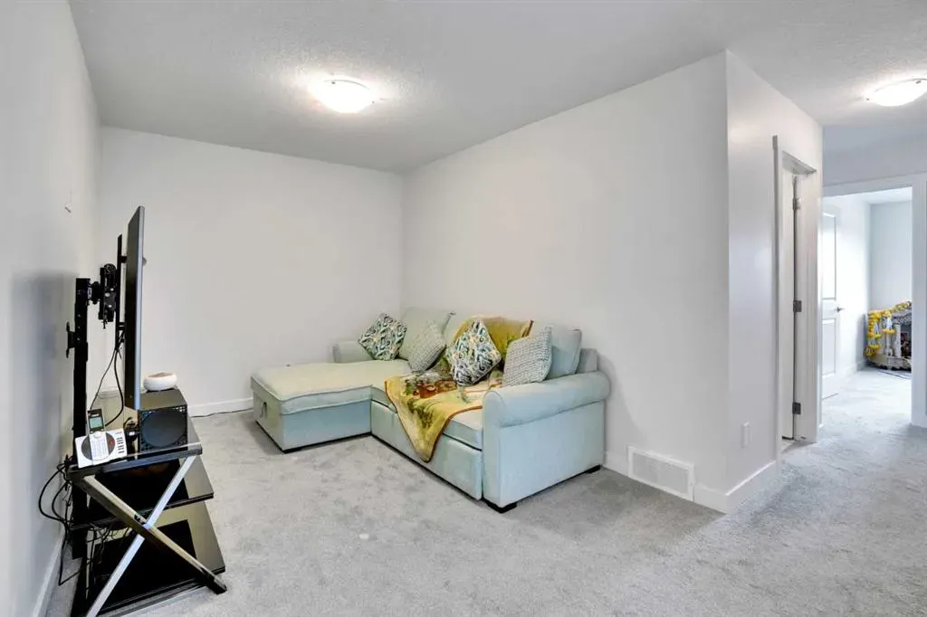 1457 Bayview Point SW