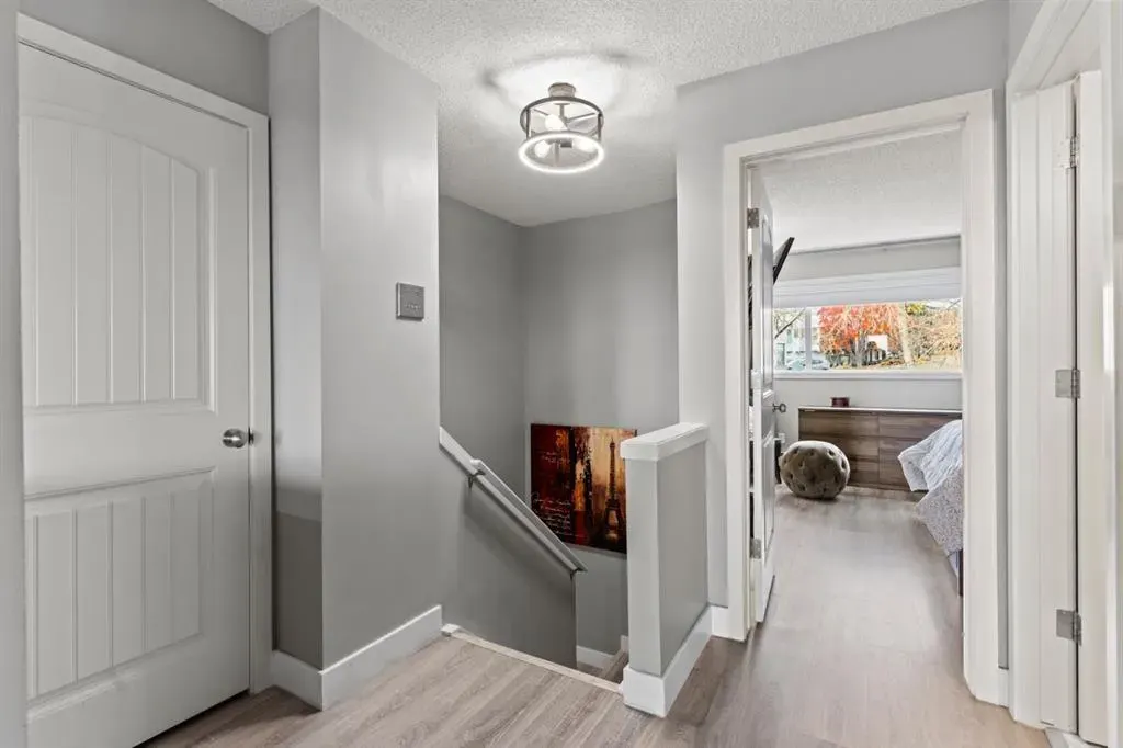 105 Village Heights SW, #10