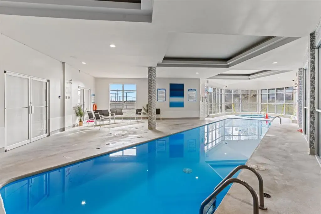 105 Village Heights SW, #10