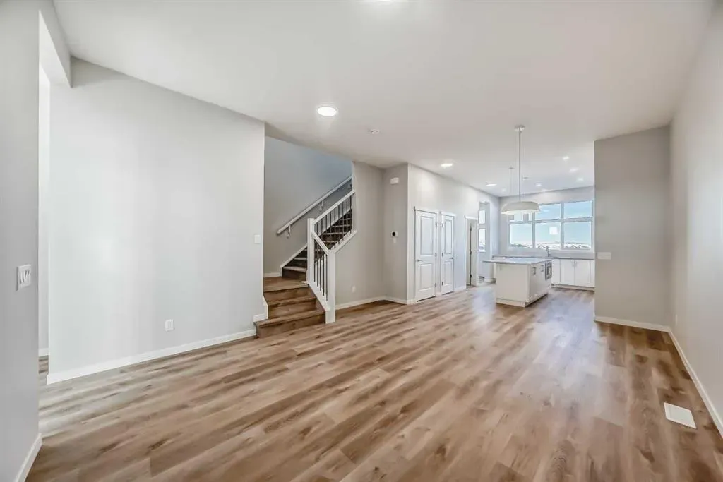 1058 Sawgrass Link NW