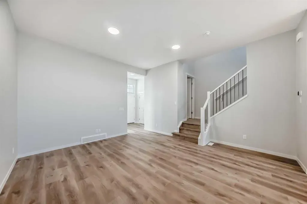 1058 Sawgrass Link NW