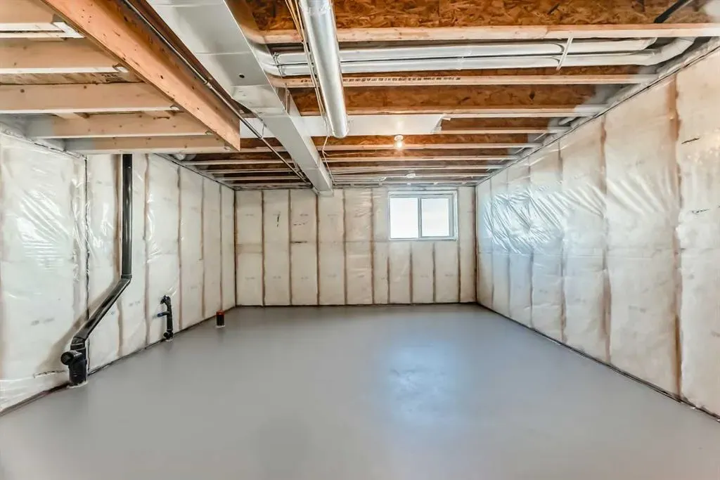 1058 Sawgrass Link NW