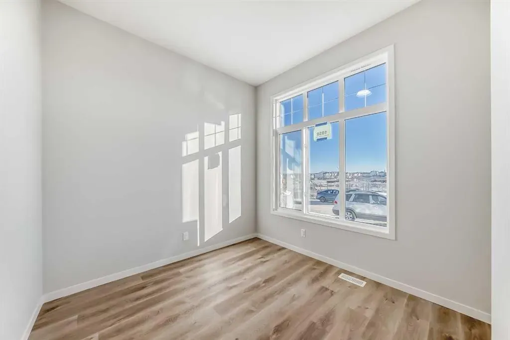 1058 Sawgrass Link NW