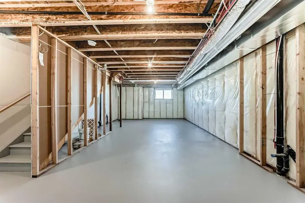 1054 Sawgrass Link NW