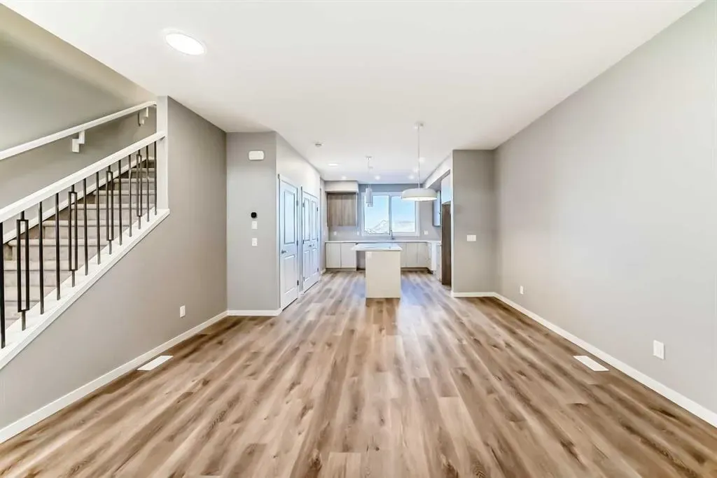 1054 Sawgrass Link NW