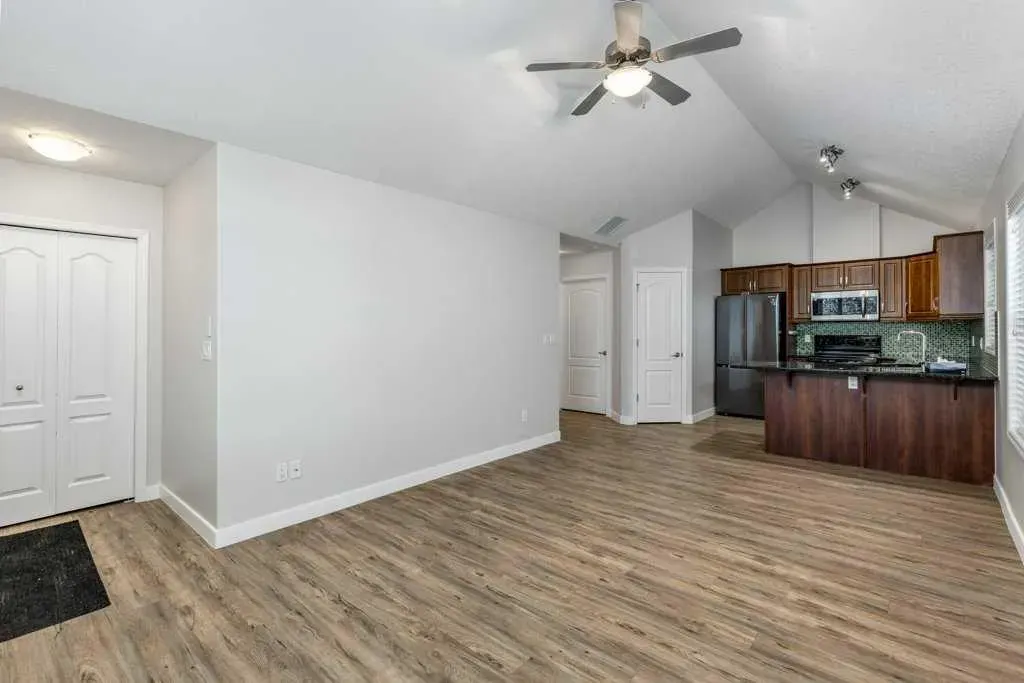 24 River Heights View, #13