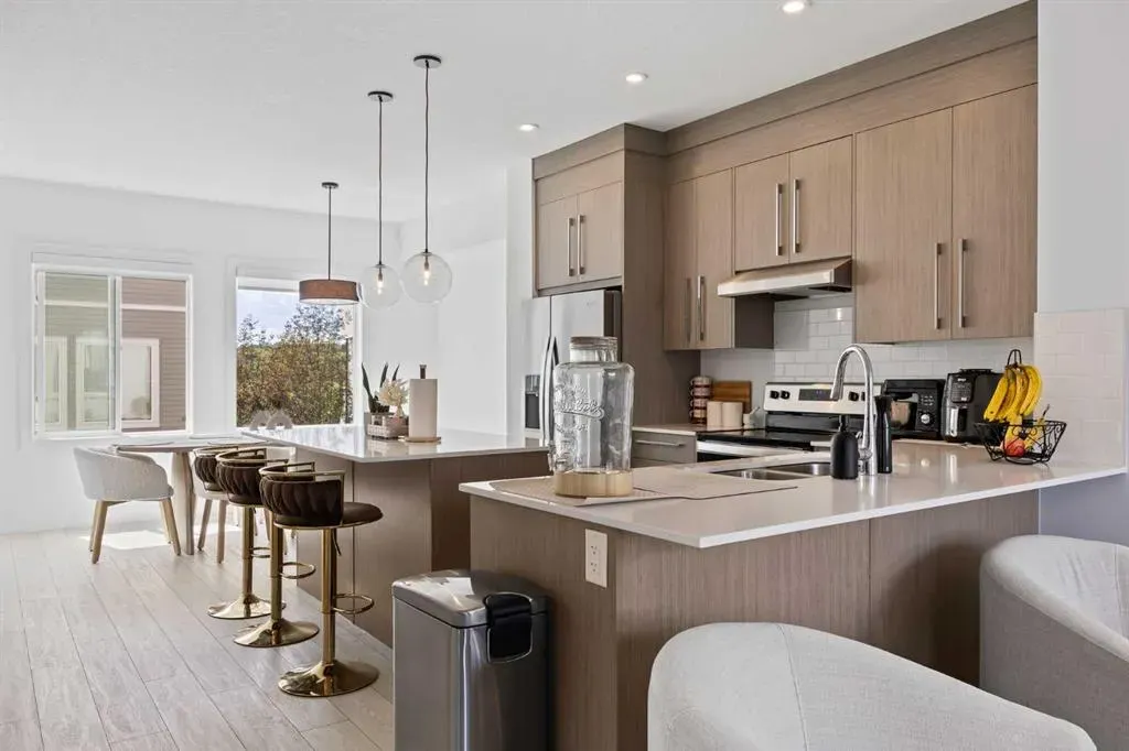 335 Creekside Boulevard SW, #802