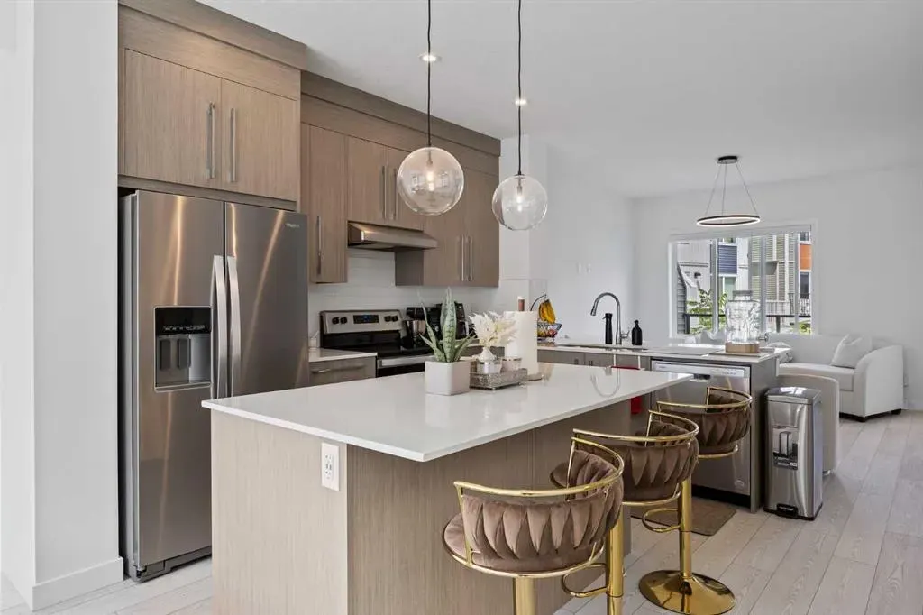 335 Creekside Boulevard SW, #802