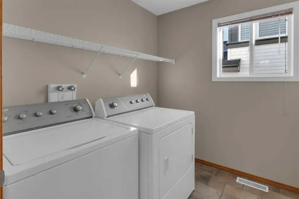 202 Citadel Circle NW