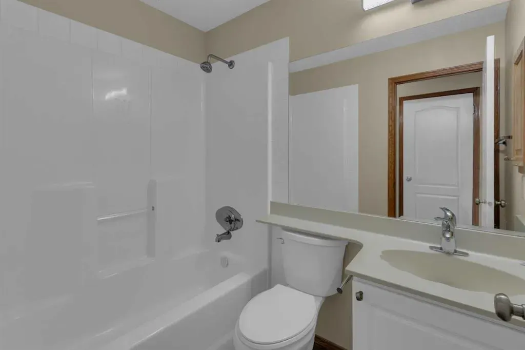 202 Citadel Circle NW