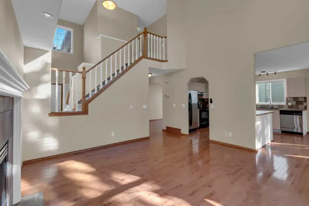 202 Citadel Circle NW