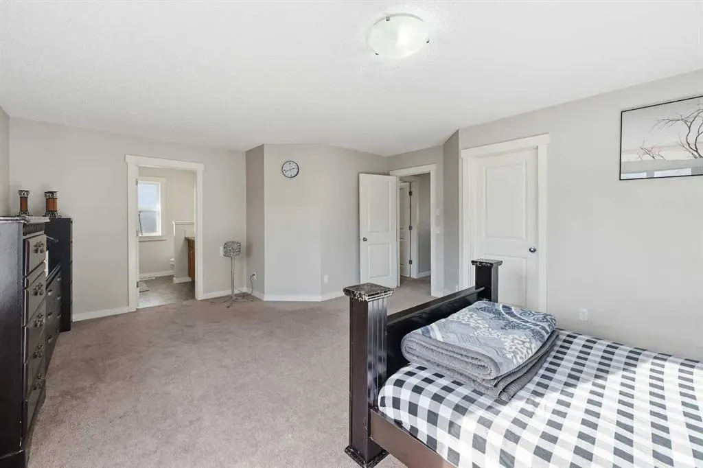 217 coopers Grove SW