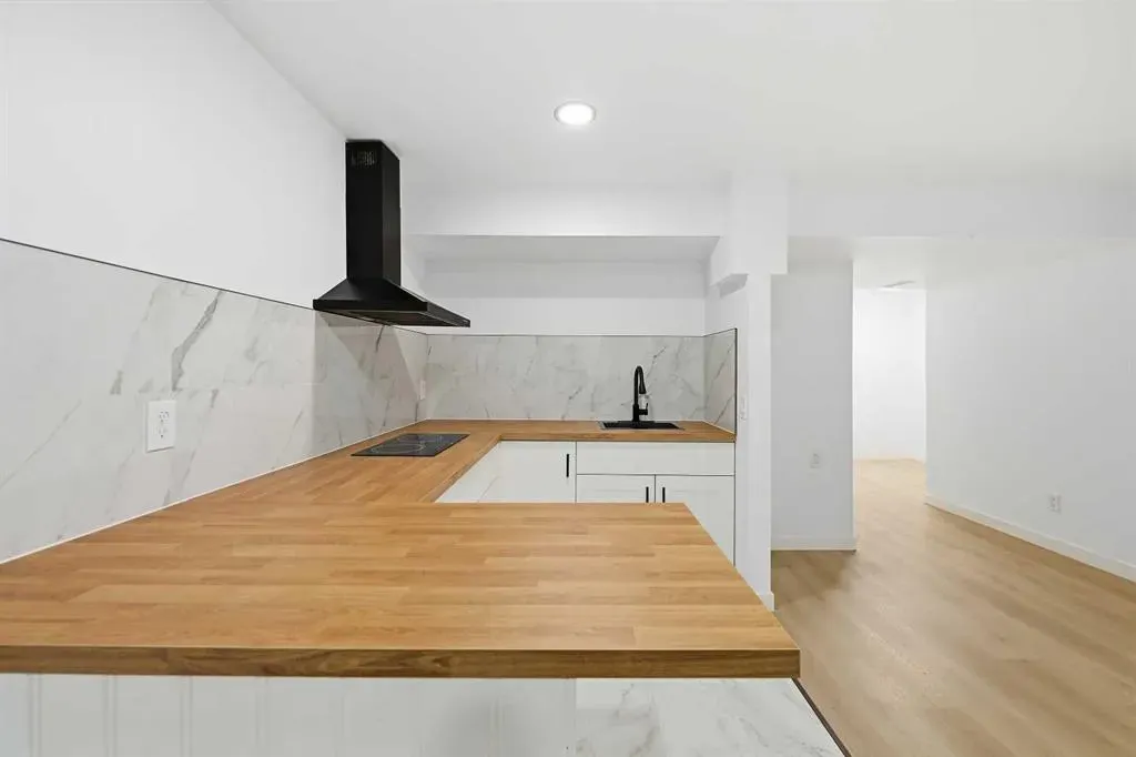 217 coopers Grove SW