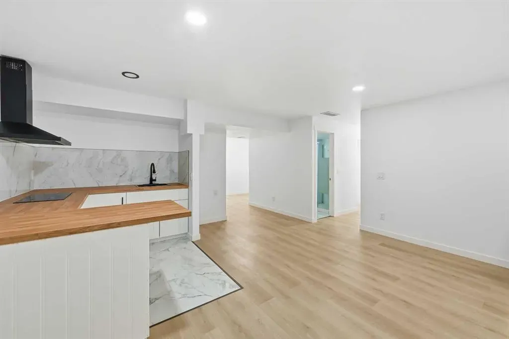 217 coopers Grove SW