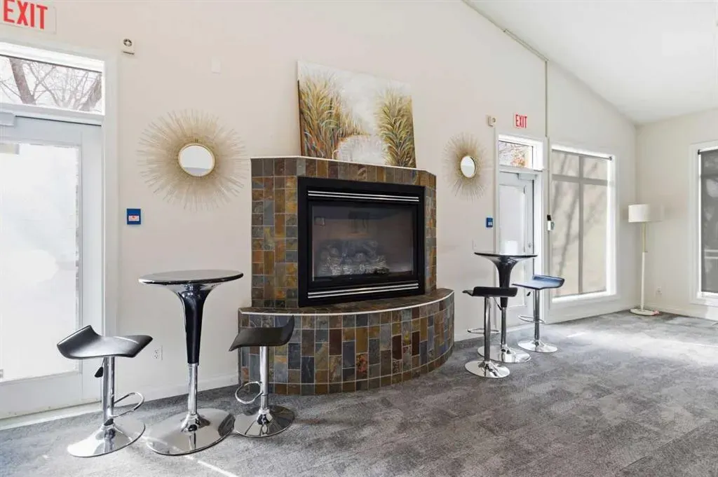 24 Hemlock Crescent SW, #3104