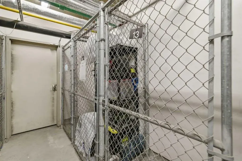 24 Hemlock Crescent SW, #3104