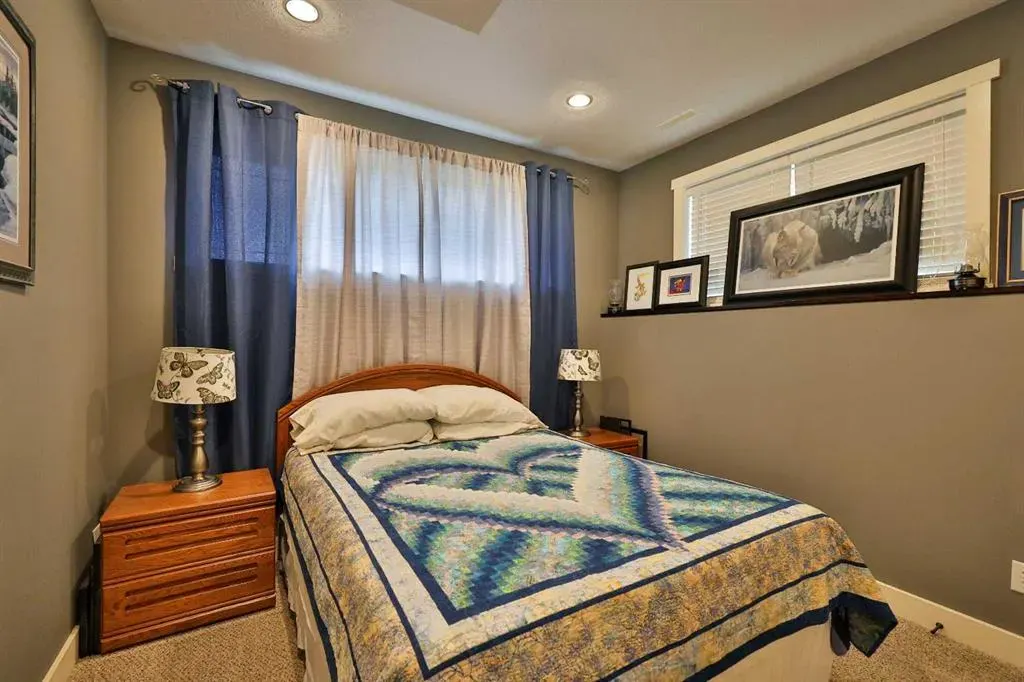 232 Sixmile Common S