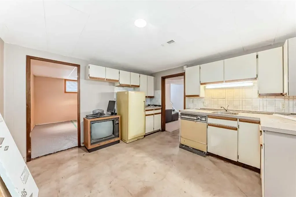 627 Seymour Avenue SW