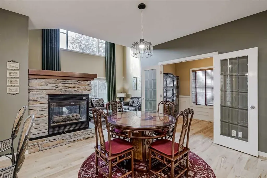 48 Chapala Square SE