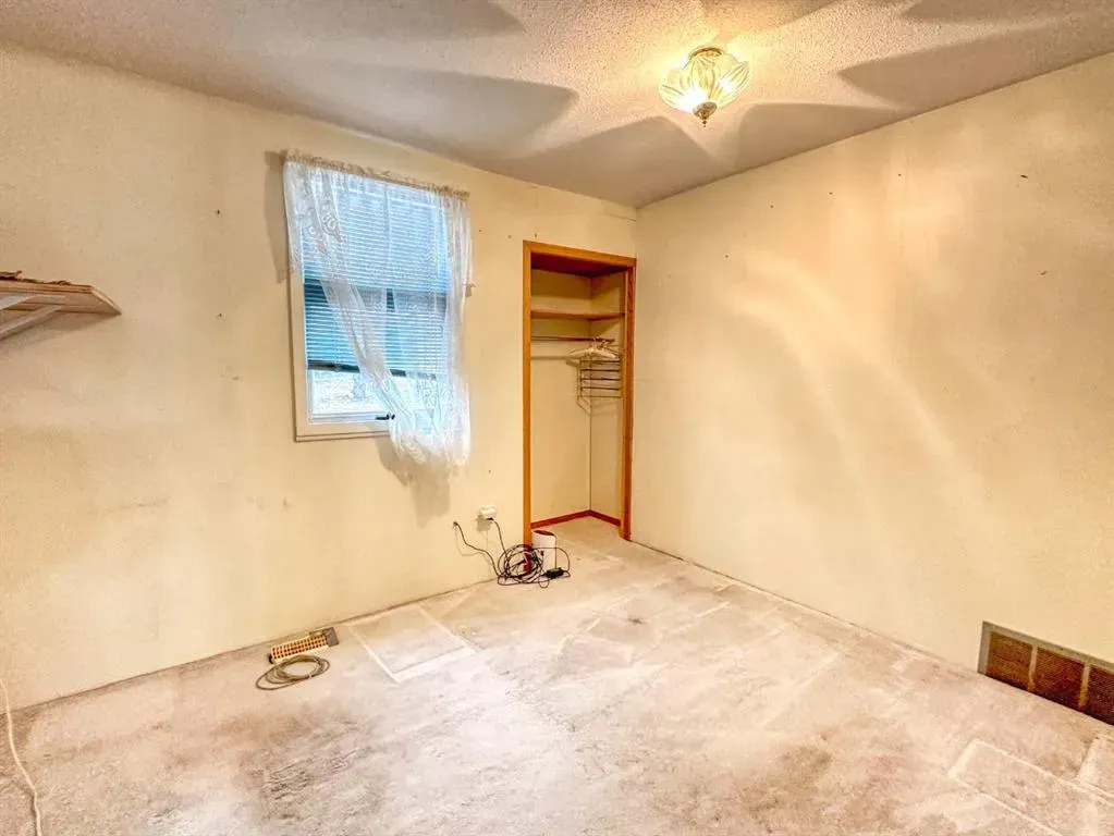 302 St Anne's Avenue