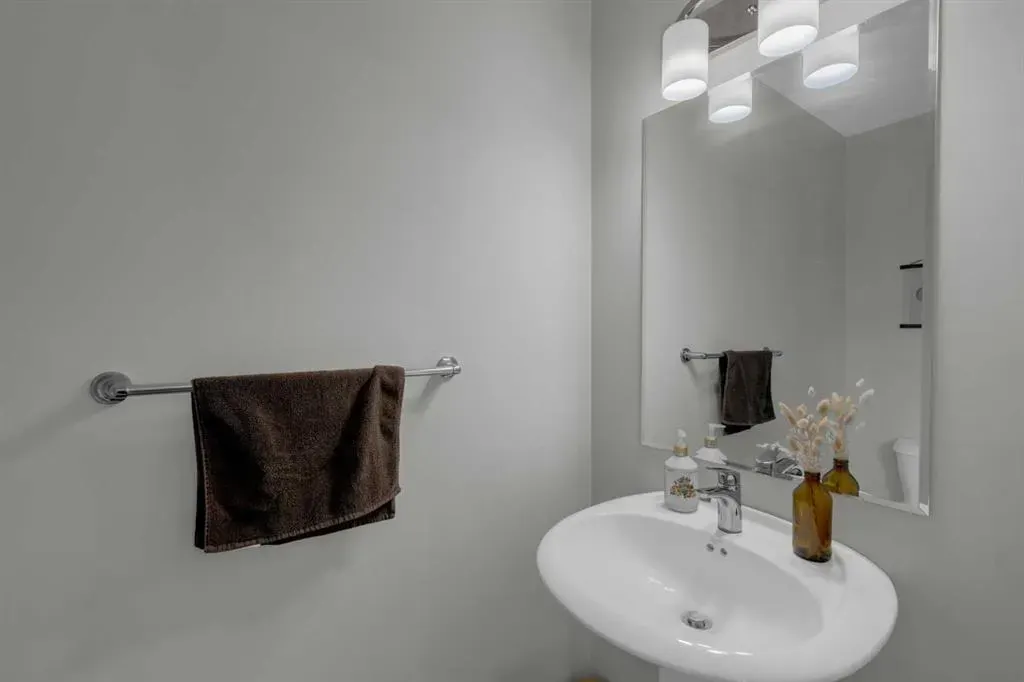 2400 Ravenswood View SE, #108