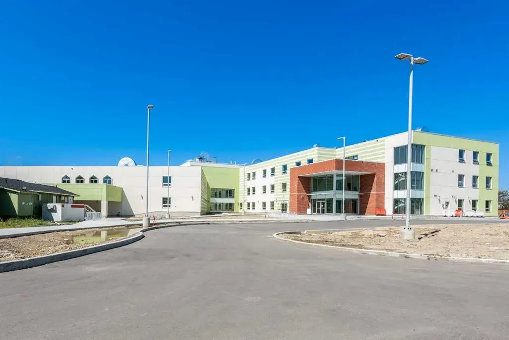 13 Martingrove Court NE