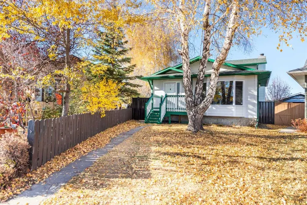 13 Martingrove Court NE