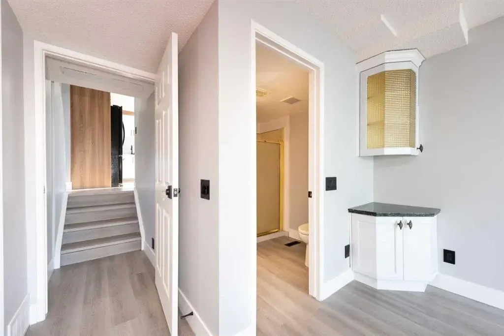 13 Martingrove Court NE