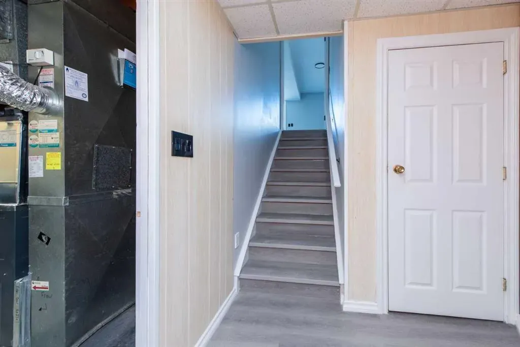 13 Martingrove Court NE