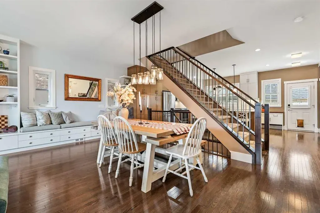 96 Beny-Sur-Mer Road SW