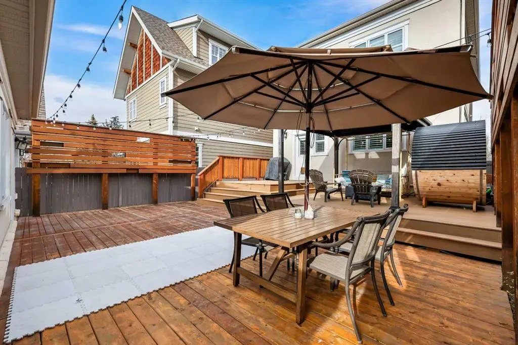 96 Beny-Sur-Mer Road SW