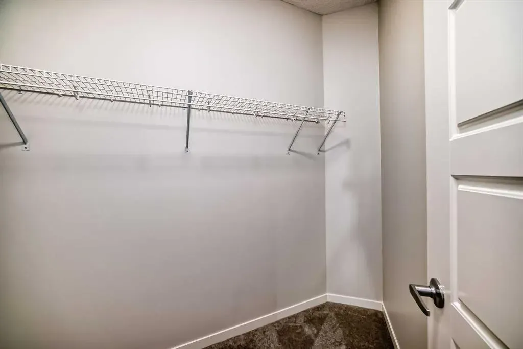 33 Carringham Gate NW, #2206