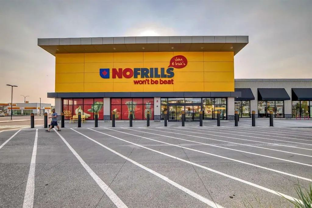 33 Carringham Gate NW, #2206