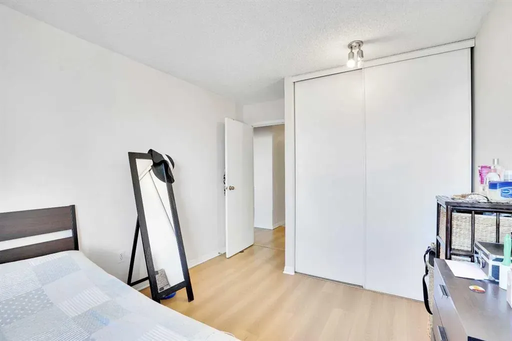 1334 12 Avenue SW, #305