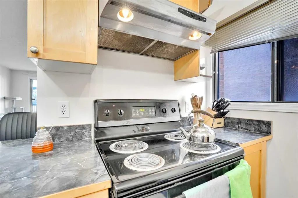 1334 12 Avenue SW, #305