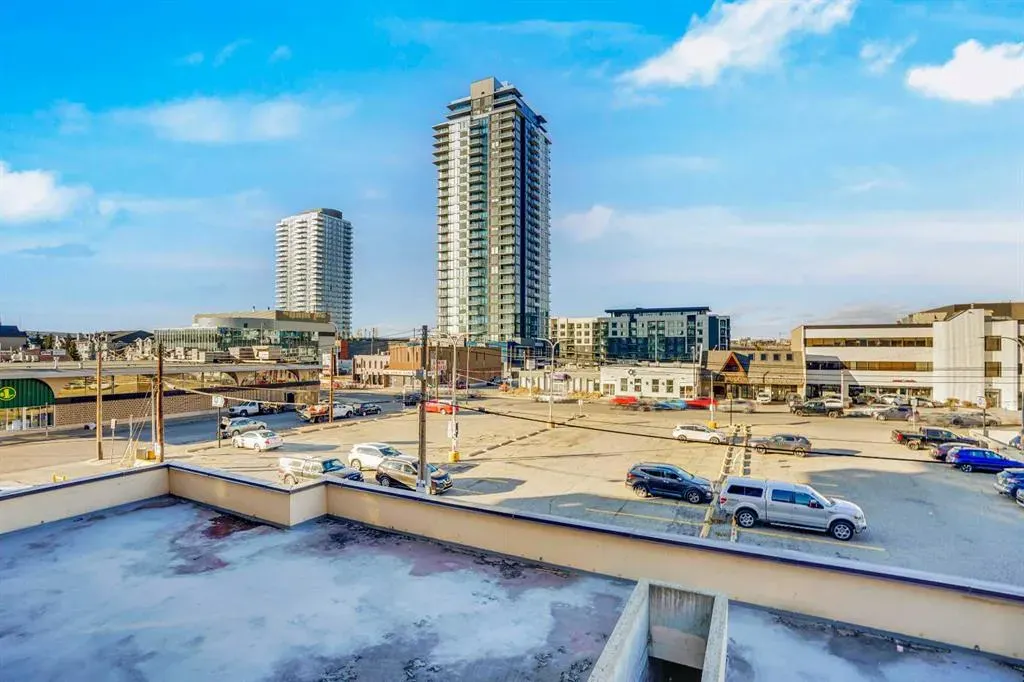 1334 12 Avenue SW, #305