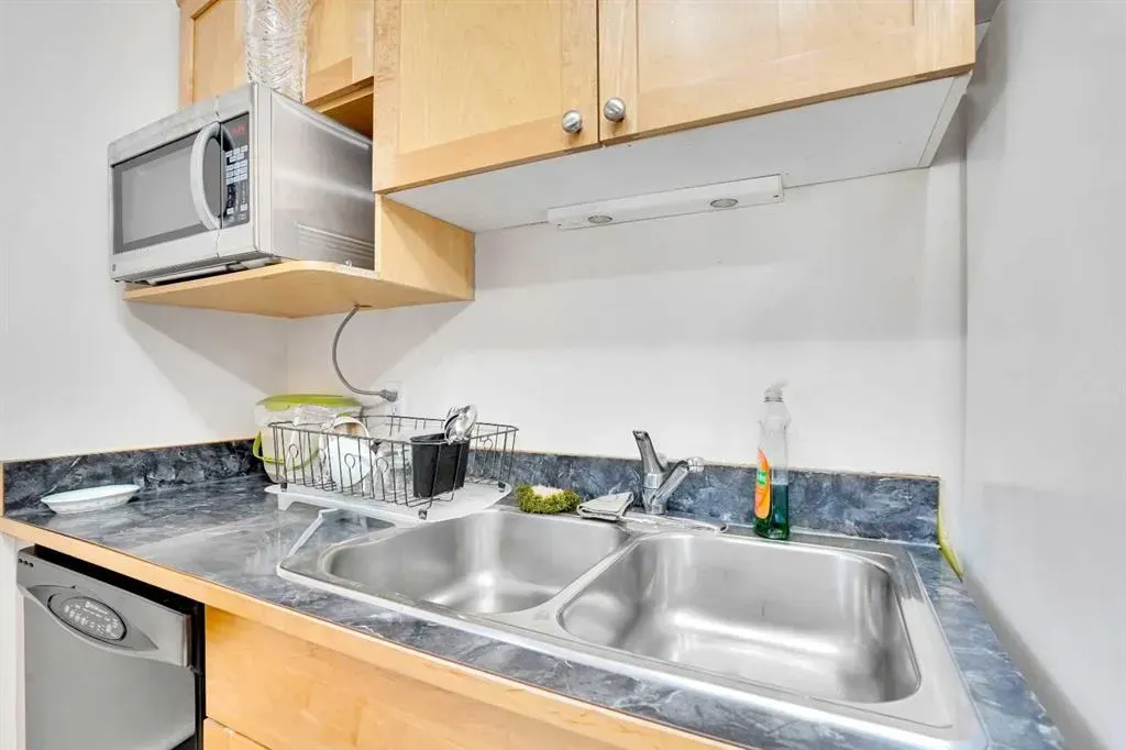 1334 12 Avenue SW, #305