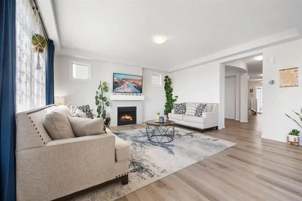 633 Windrow Manor SW