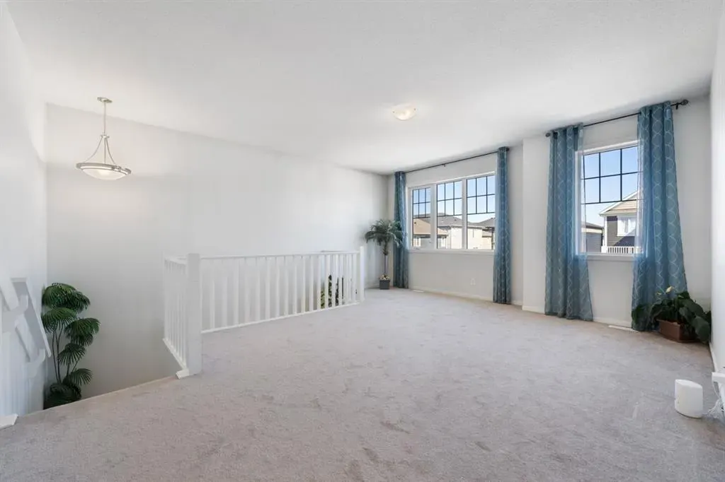 633 Windrow Manor SW