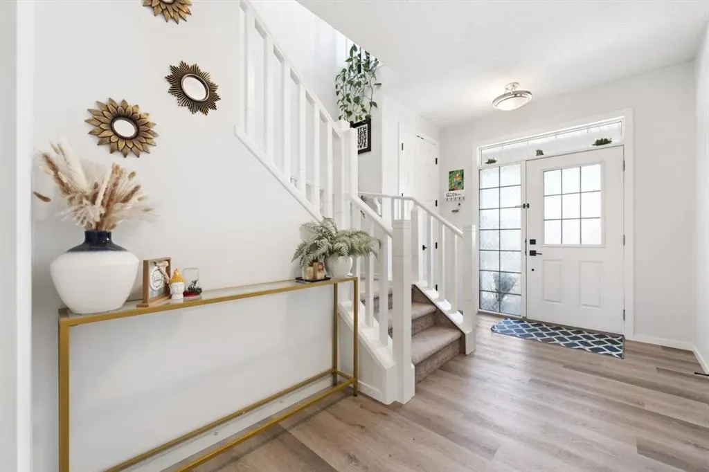 633 Windrow Manor SW