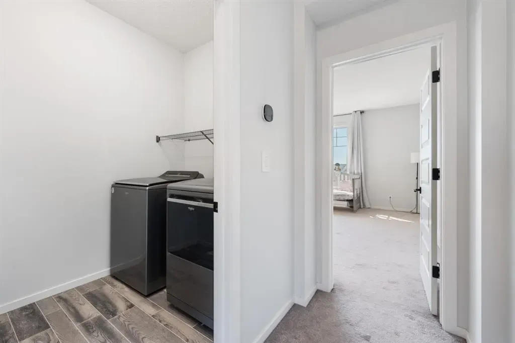 633 Windrow Manor SW