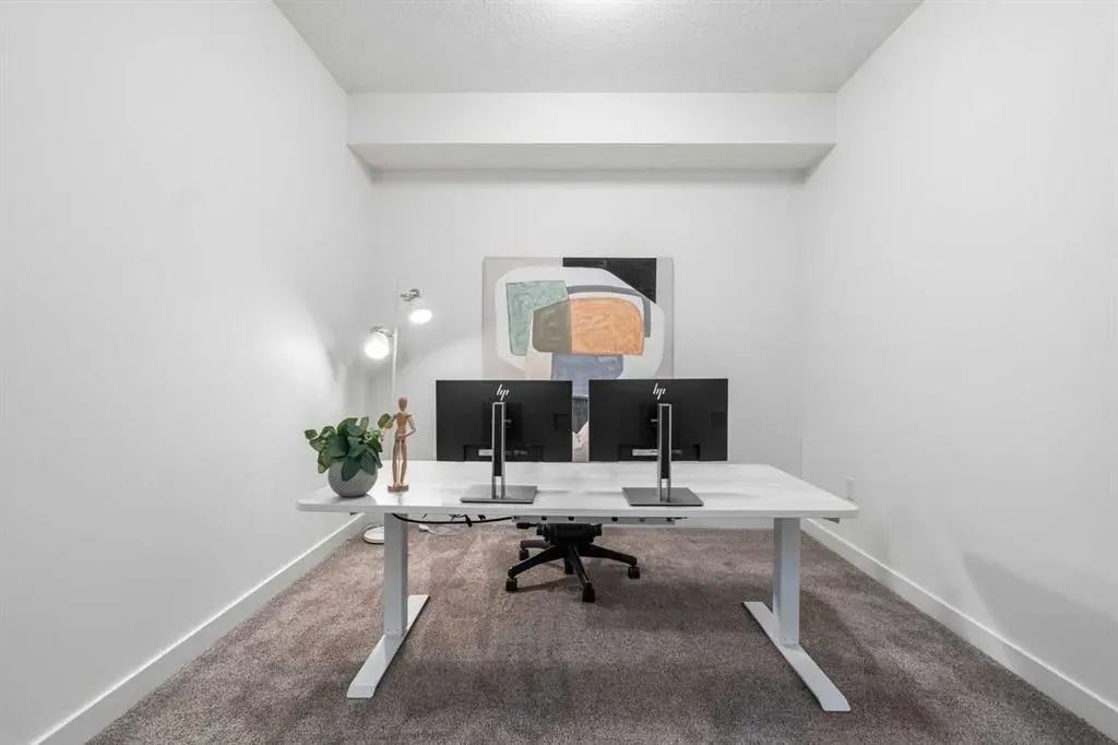 308 11 Avenue NE, #1