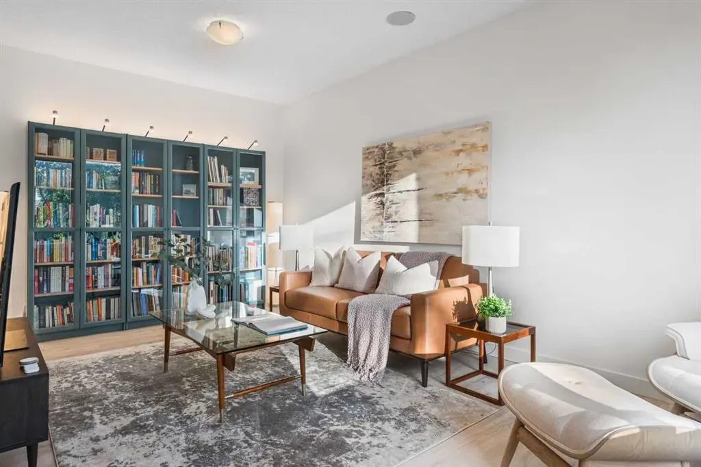 308 11 Avenue NE, #1