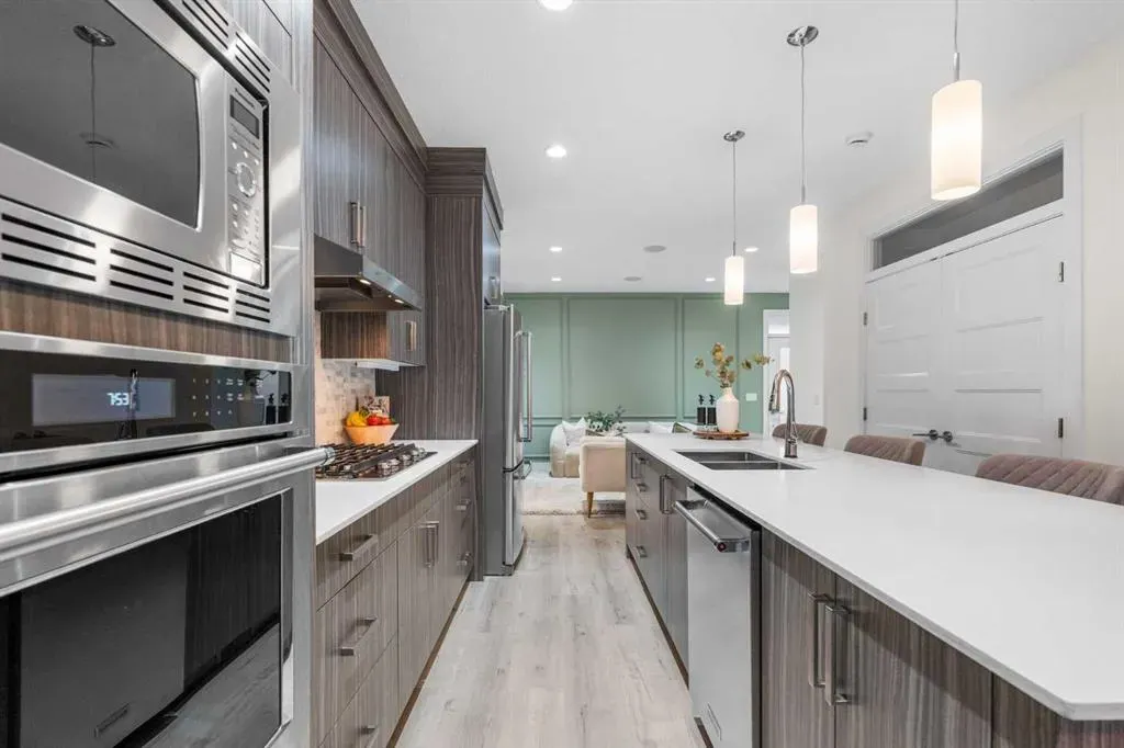 308 11 Avenue NE, #1